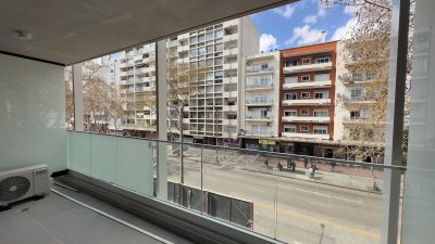 Venta Mono ambiente XL en la Blanqueada a estrenar.