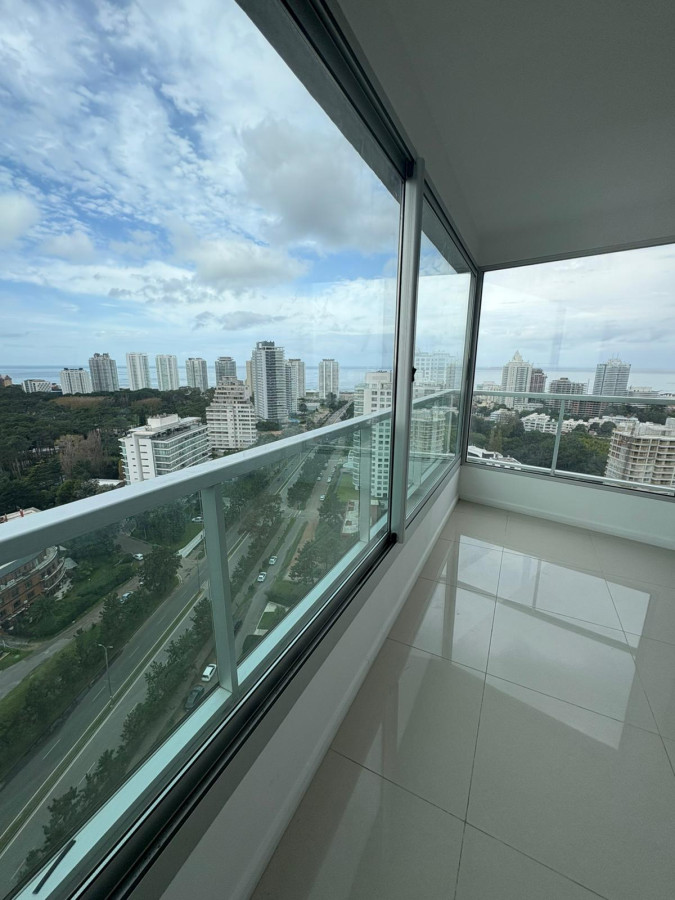 Apartamento de 3 dormitorios con excelentes vistas y amenities