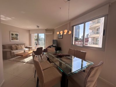 Apartamento en alquiler invernal de 2 dormitorios en Ocean Drive Torre 1