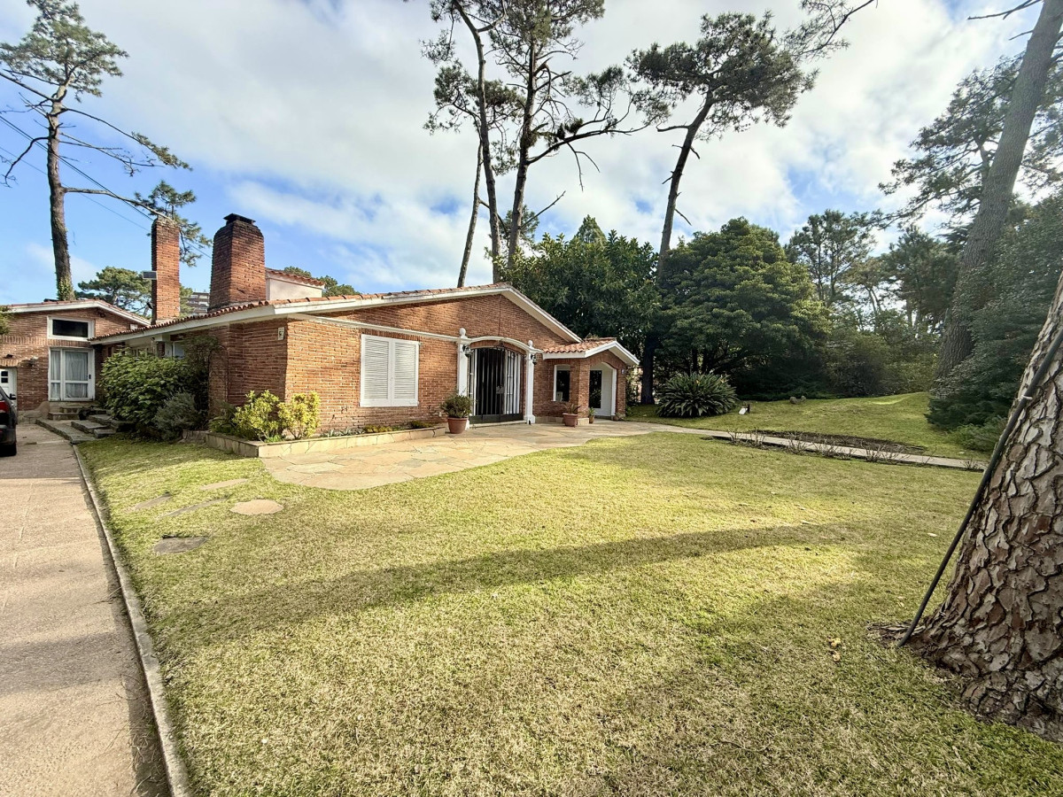 Venta Casa de 5 dormitorios, Punta Del Este