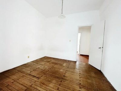 Alquiler Apartamento 3 Dormitorios En Cordón Sur  Al Frente, T