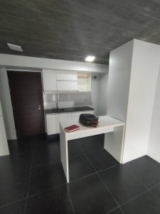 Apartamento en Pocitos, 1 dormitorio, Cochera, Patio, Parrillero. G.
