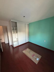 Alquiler Apartamento 3 Dormitorios, Centro, T