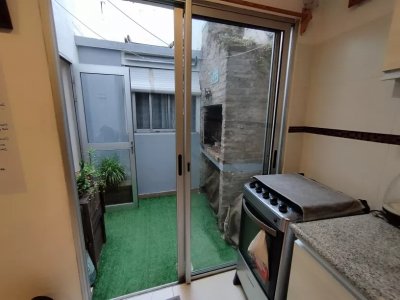 Venta Casa 3 Dormitorios Con Parrillero Pocitos, H