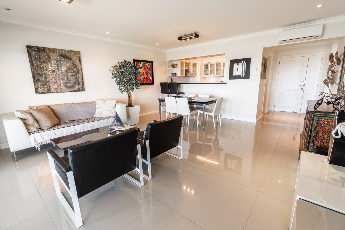 Venta de Apartamento 2 DORMITORIOS en Playa Mansa, Punta del Este.