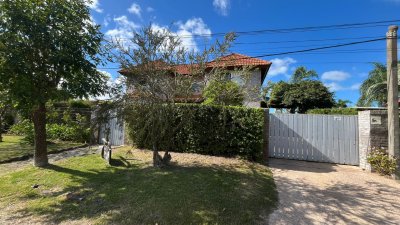 Casa 3 dormitorios con piscina 