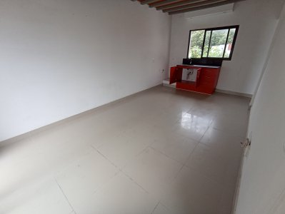 SE ALQUILA APTO 2 DORM SIN PATIO EN BARRIO SAN FERNANDO
