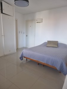 SE ALQUILA INVERNAL MONOAMBIENTE EN EDIFICIO EL GRILLO