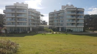  ALQUILER - APARTAMENTO FRENTE AL MAR 