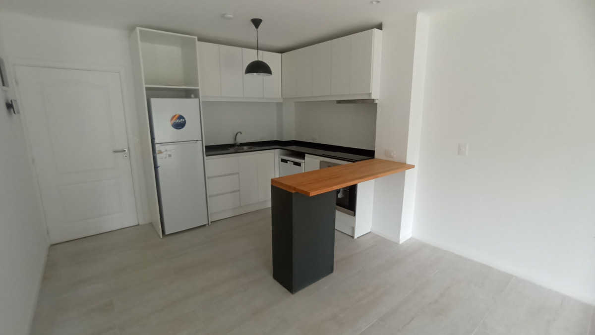 SE VENDE APTO 1 DORMITORIO EDIFICIO LA FORET