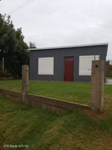 SE VENEDE CASA 2 DORMITORIOS BARRIO ALTOS DE LA LAGUNA 