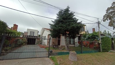 SE VENDE CASA 2 DORMITORIOS MALDONAADO PARK