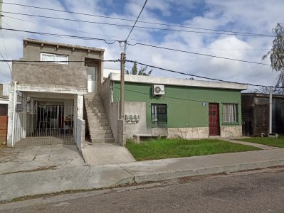 SE VENDE 3 PROPIEDADES EN UN PADRON BARRIO EL MOLINO MALDONADO