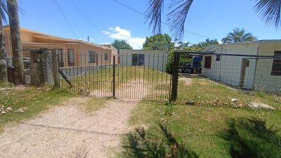 SE ALQUILA CASA BARRIO SCALONE