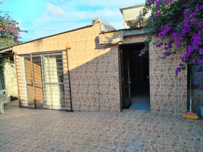 SE VENDE CASA 3 DORMITORIOS JOSE MARI
