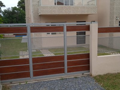 SE VENDE EXCELENTE CASA 3 DORM EN ALTOS DEL PINAR 