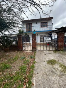 SE ALQUILA CASA 3 DORMITORIOS COOPERATIVAS 