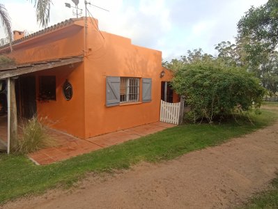 SE VENDE CHACRA DE 11 HECTAREAS CON CASA 