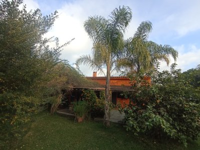 SE VENDE CHACRA DE 11 HECTAREAS CON CASA 