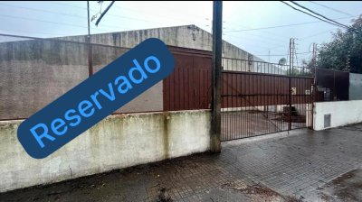 ALQUILER  LOCAL EN JARDINES MAROÑAS 