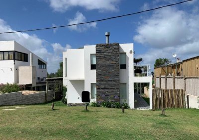 Casa en Manantiales, Balneario Buenos Aires