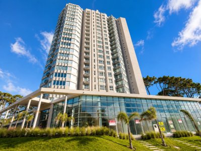 Hermoso apartamento de 1 dormitorio con garaje en Ocean Drive Country