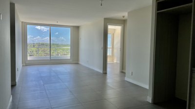 2 dormitorios + 3 baños en Greenlife  Parada 12, Av. Roosevelt