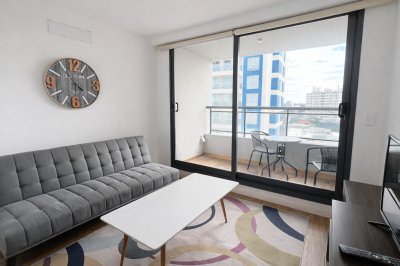 APARTAMENTO EN VENTA EN PLAYA BRAVA, A POCOS METROS DEL MAR