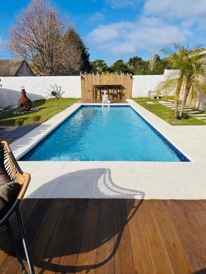 Viví Rincón del Indio - Casa con piscina y parrillero
