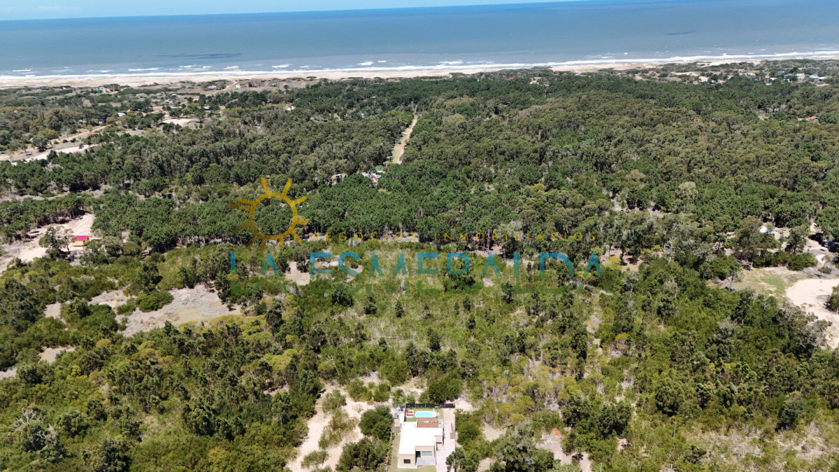 Terreno a en venta con calle abierta