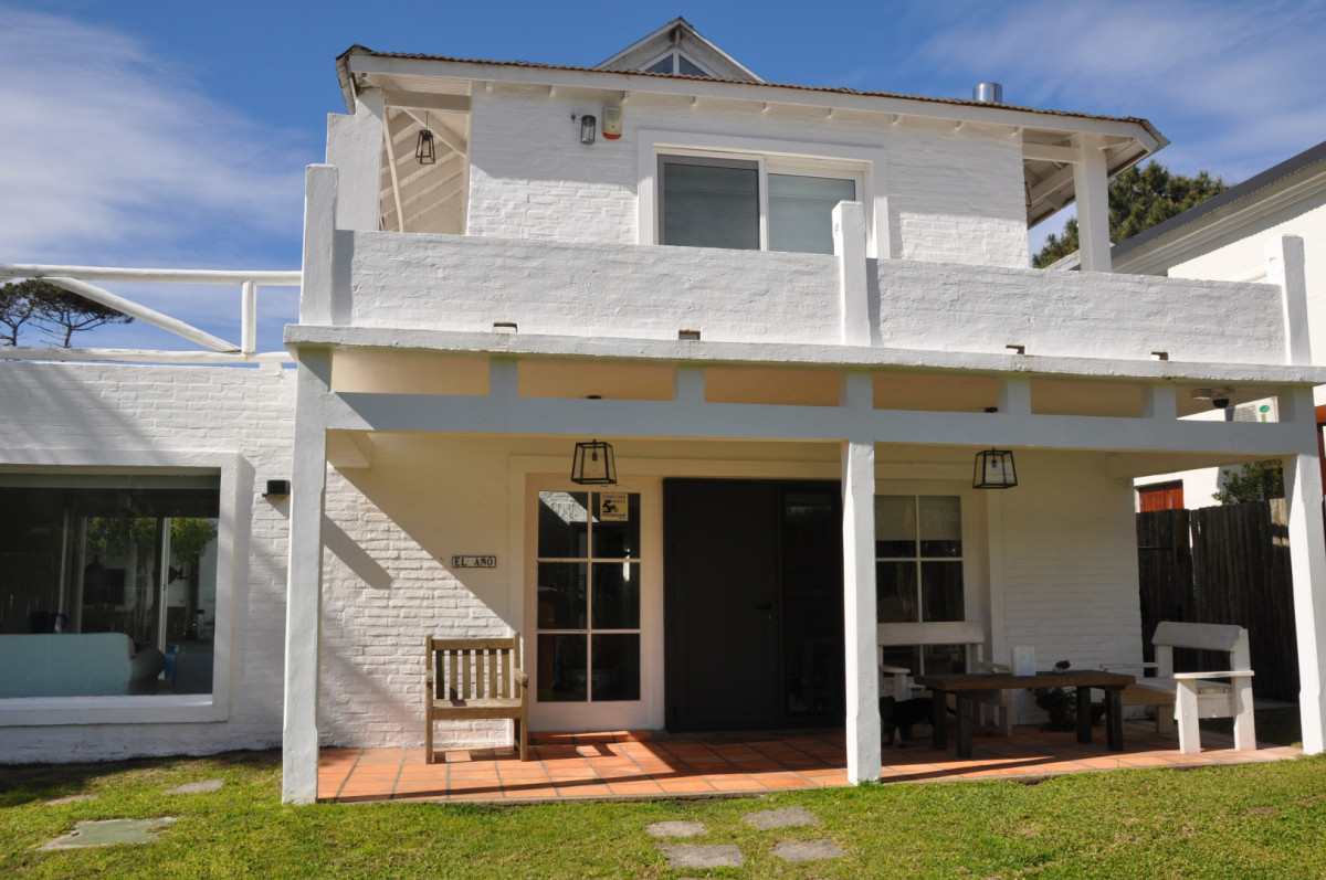 Espectacular casa en Montoya con piscina!! 