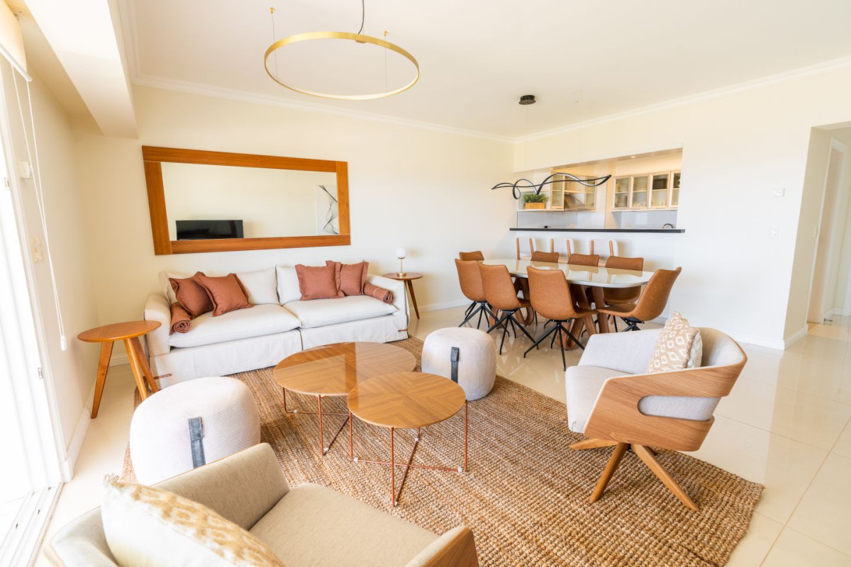 Imagen de Penthouse a Estrenar con Vista al Mar, Mansa. Punta del Este.