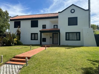 Casa Tradicional en Alquiler de Verano - Playa Brava, Punta del Este