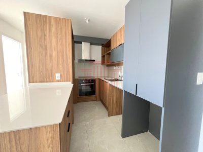 Apartamento de 1 dormitorio con balcón próximo al Punta Shopping