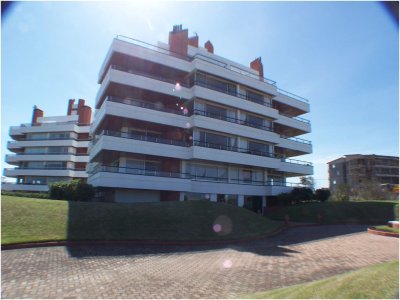 Apartamento en venta playa Brava, Punta del Este