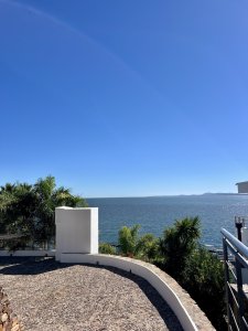 Apartamento de 3 dormitorios con vista al mar en Punta Ballena