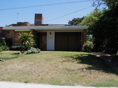 Casa en venta, Punta del Este, zona comercial