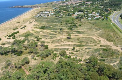 Lote de Mayor Área en la Zona - Las Grutas- Primera Linea - Ideal Inversión - Apto para Desarrollo 