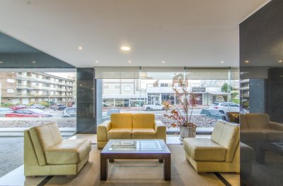 PENINSULA - A METROS DE PLAYA EL EMIR 