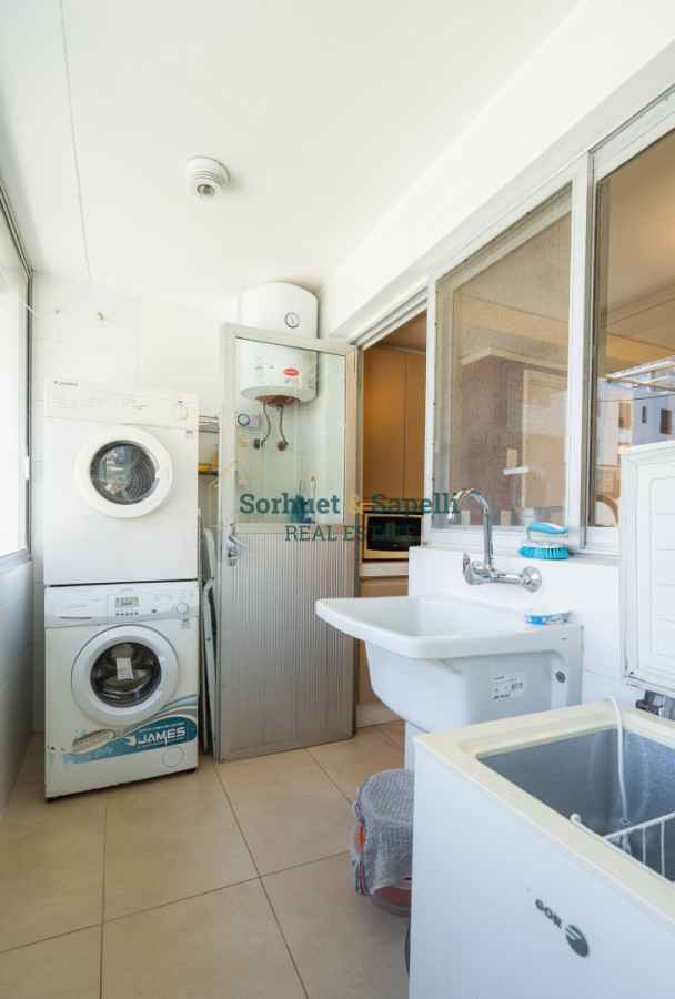 Apartamento en Venta con Vista al Mar y al Puerto