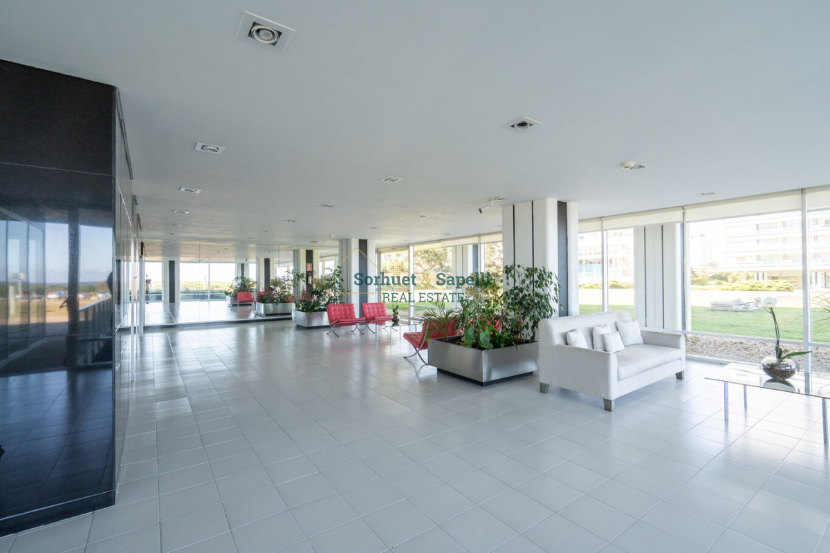 Venta Apartamento en Playa Brava Punta del Este
