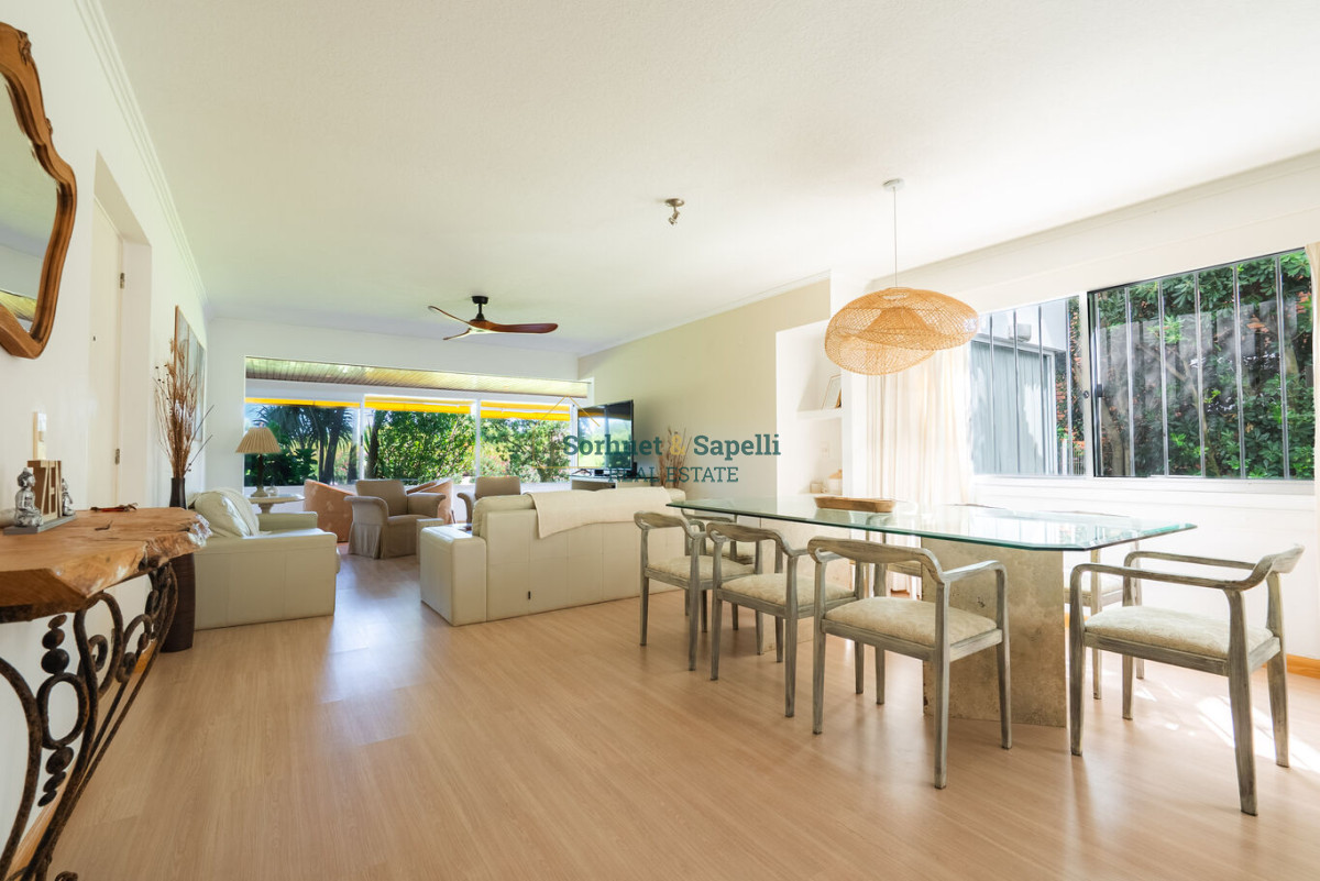 Apartamento en Venta Playa Mansa Primera Linea