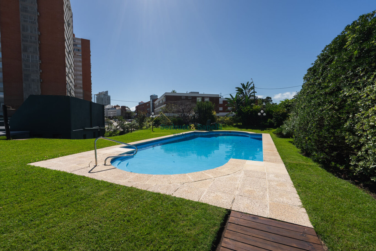 Apartamento en Venta Playa Mansa Primera Linea