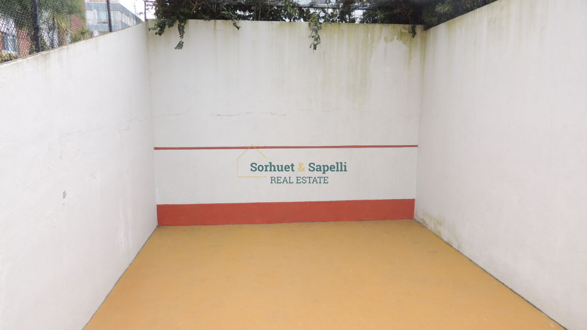 Apartamento en Venta de Tres Dormitorios en Playa Mansa