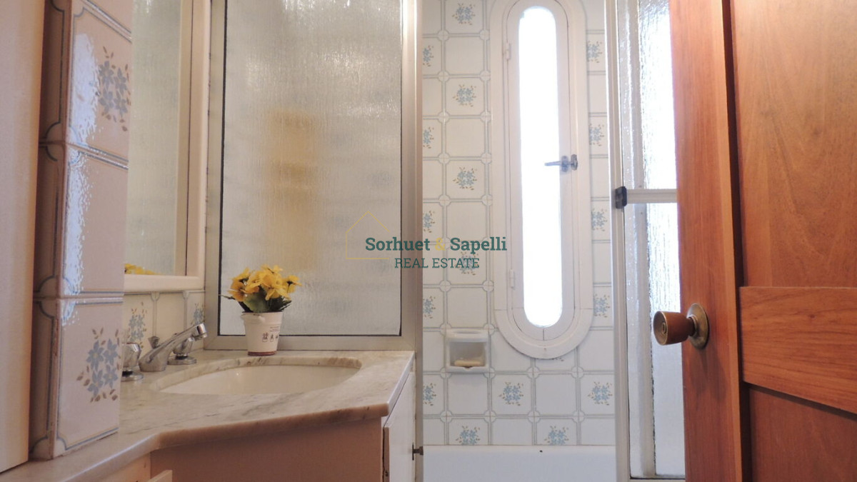 Apartamento en Venta de Tres Dormitorio en Playa Mansa