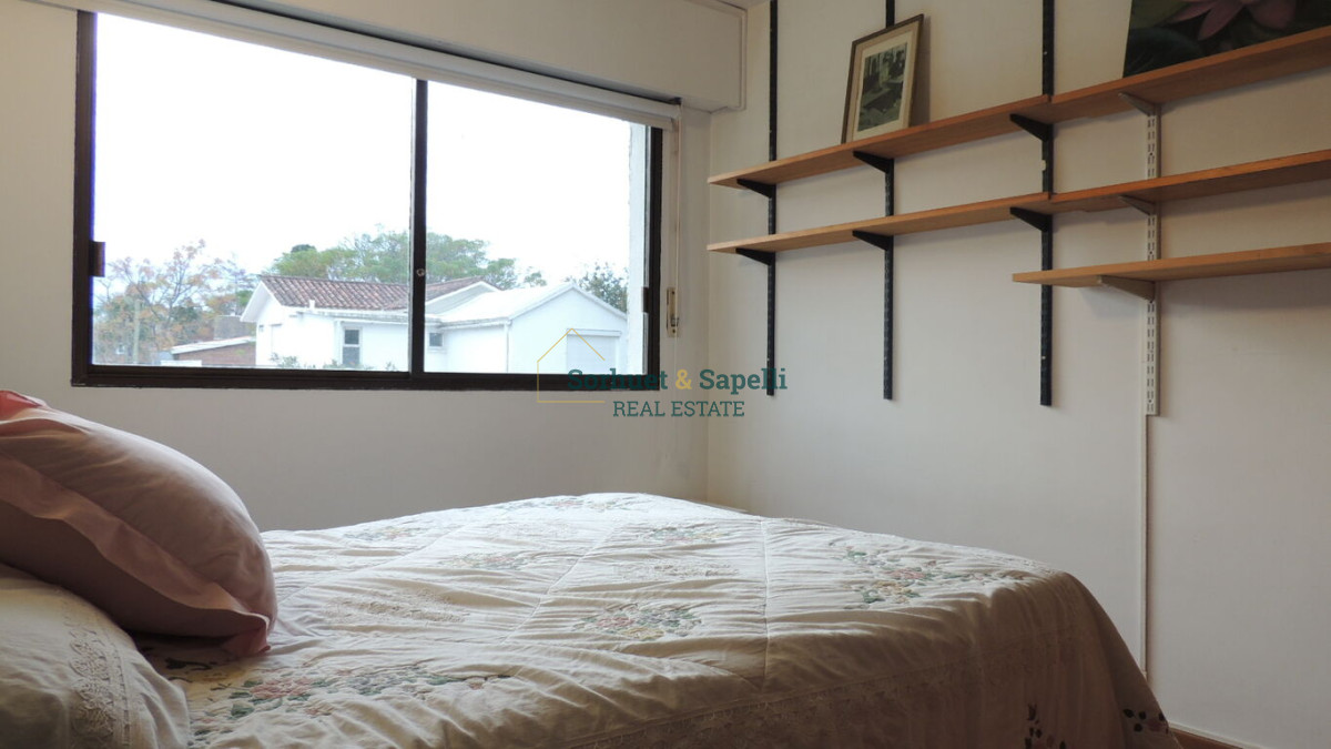 Apartamento en Venta de Tres Dormitorio en Playa Mansa