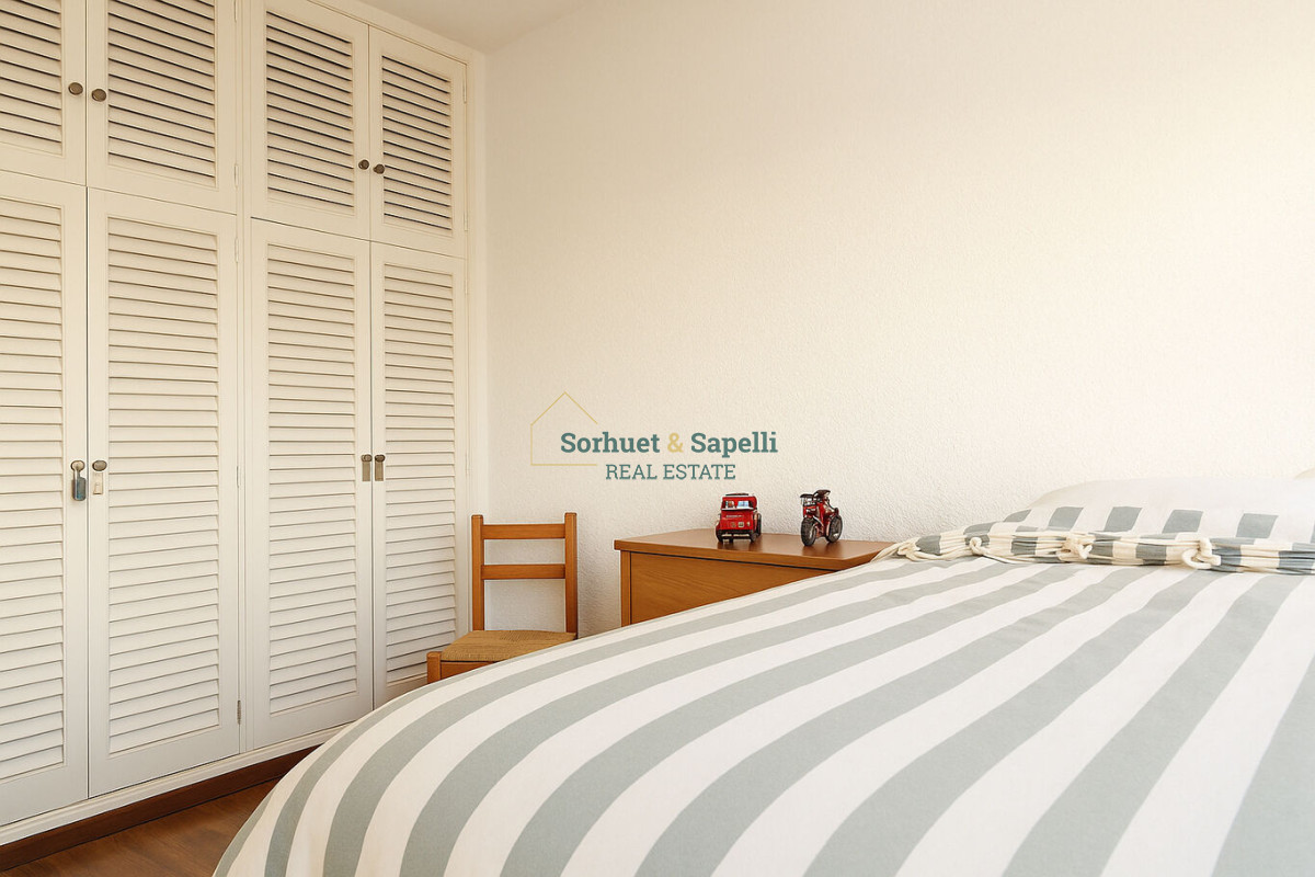 Apartamento de Tres Dormitorios En Venta En Península