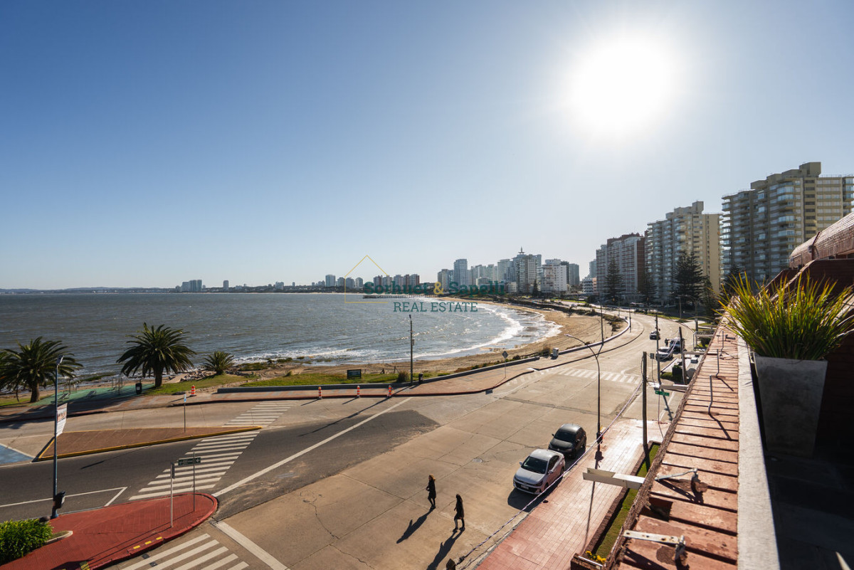 Apartamento en Venta Primera Línea Playa Mansa