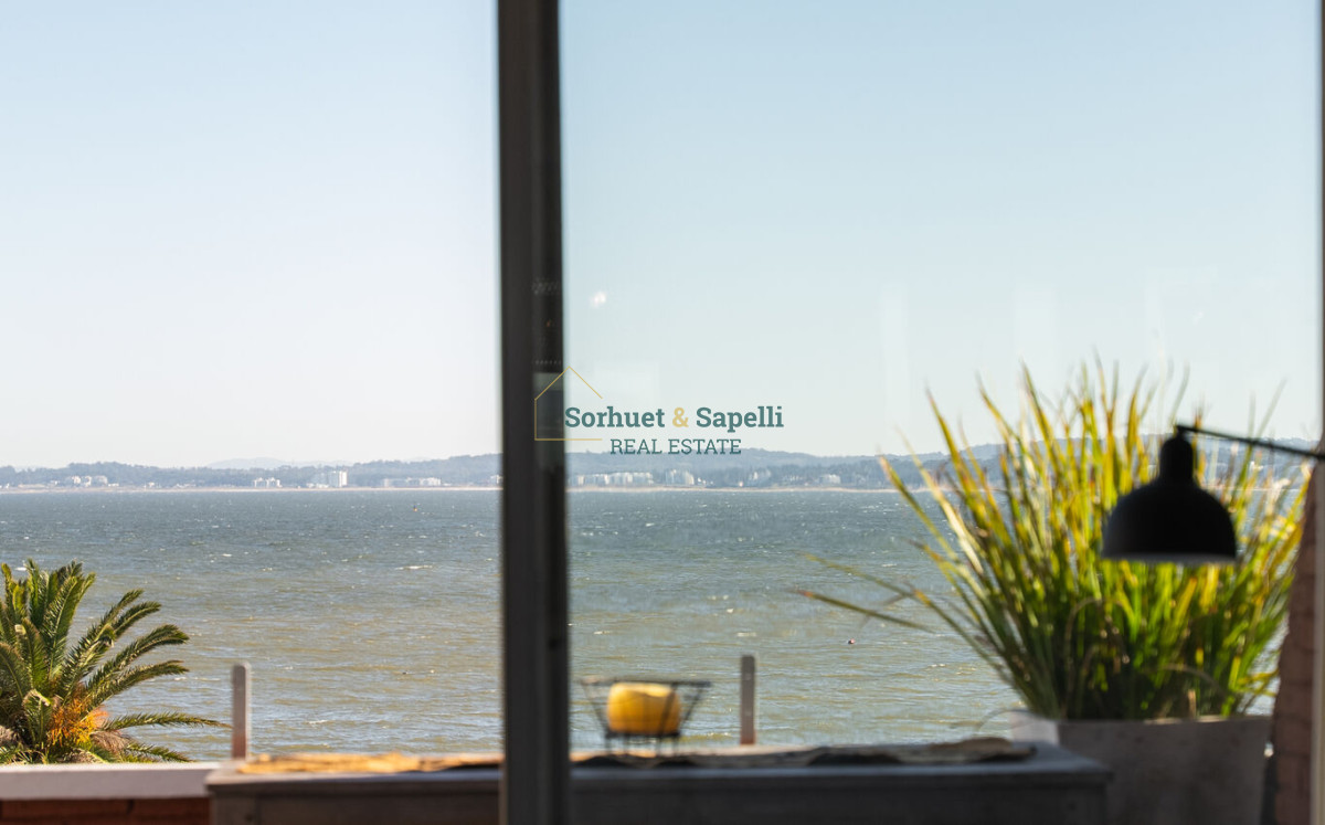 Apartamento en Venta Primera Línea Playa Mansa