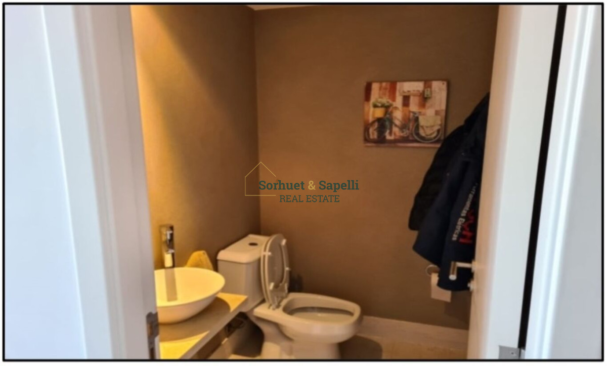 Apartamento en Venta de Dos Dormitorios en Playa Mansa